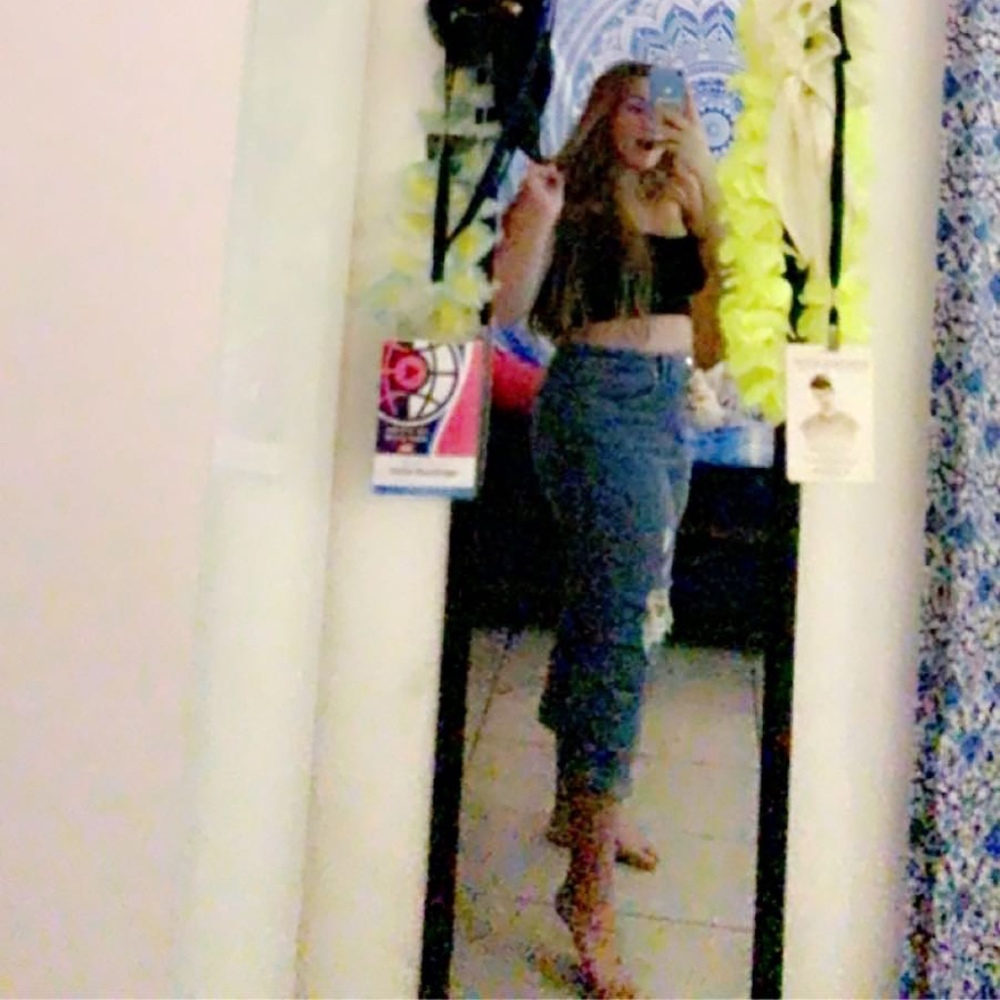 Meet your Posher, Hailie